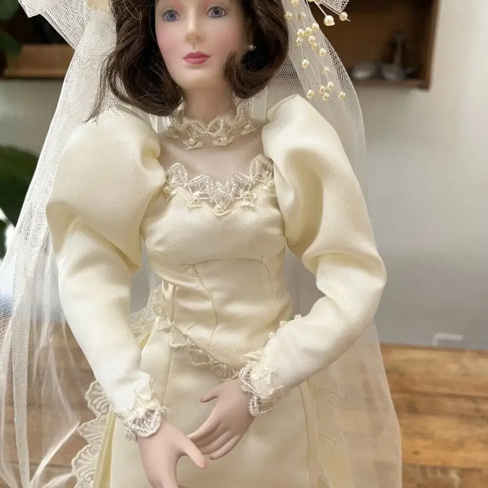 The Ashton-Drake Galleries Jennifer Porcelain Bride Doll Classic Brides 1994